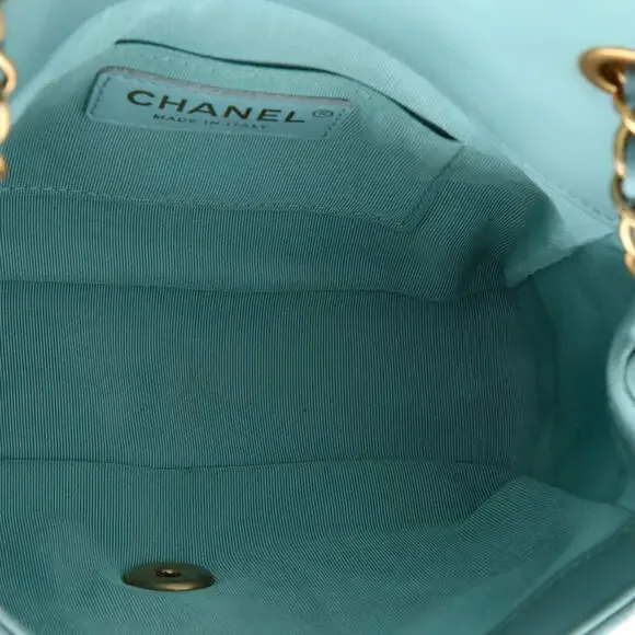 Chanel In The Loop Flap Bag Quilted #210548C38B - Picture 5 of 6